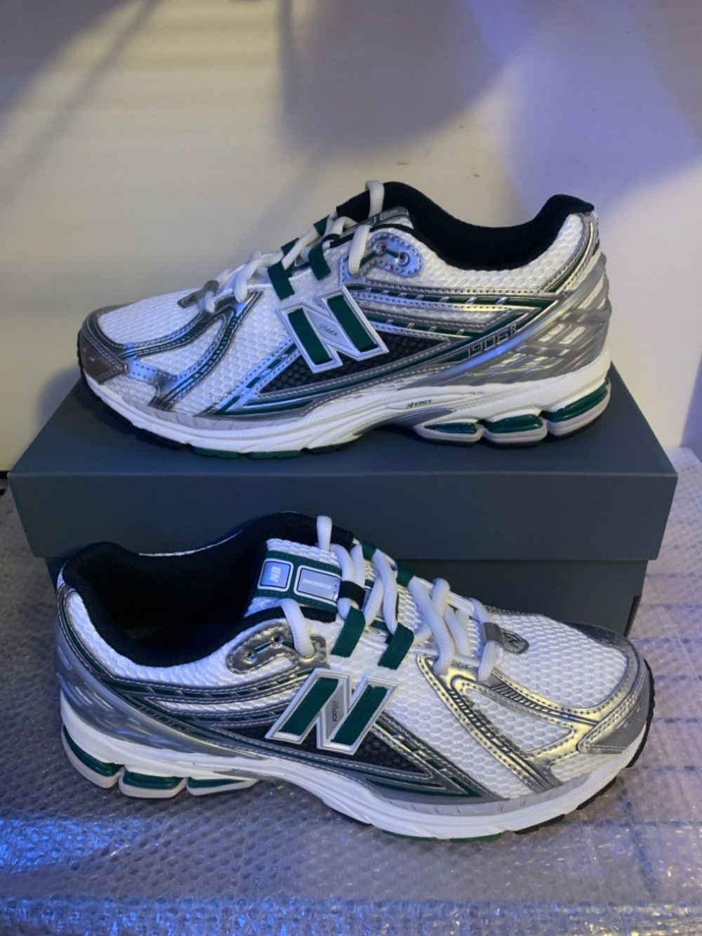 New Balance 1906R Silver Metallic Nightwatch Green M1906REU - Men’s Size 10.5